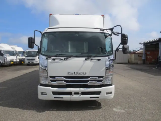 いすゞ フォワード 2RG-FRR90T2(2WD)の写真6