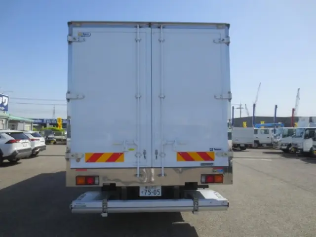 三菱 ファイター 2KG-FK62F(2WD)の写真7