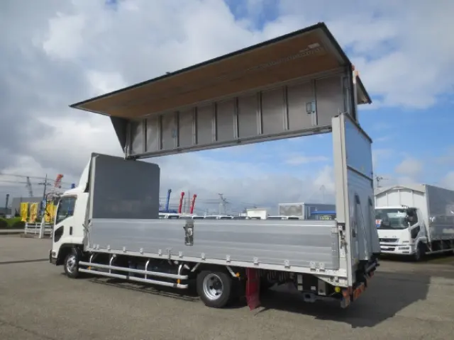 いすゞ フォワード 2RG-FRR90T2(2WD)の写真11