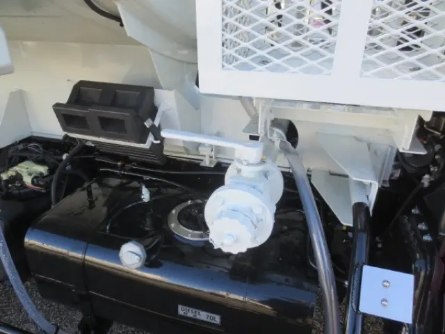 三菱 キャンター 2PG-FEA80(2WD)の写真15