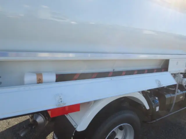 三菱 キャンター 2PG-FEA80(2WD)の写真17