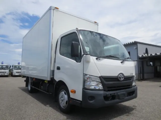 トヨタ ダイナ TKG-XZU710(2WD)の写真2