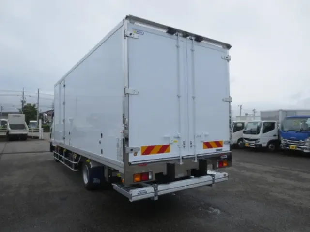 三菱 ファイター 2KG-FK65F(2WD)の写真5