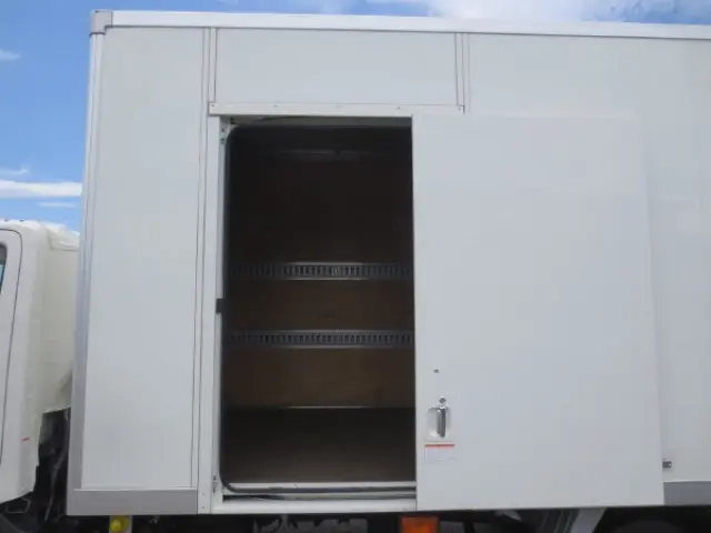 トヨタ ダイナ TKG-XZU710(2WD)の写真11