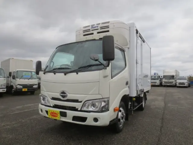 日野 デュトロ 2RG-XZC605M(2WD)の写真1