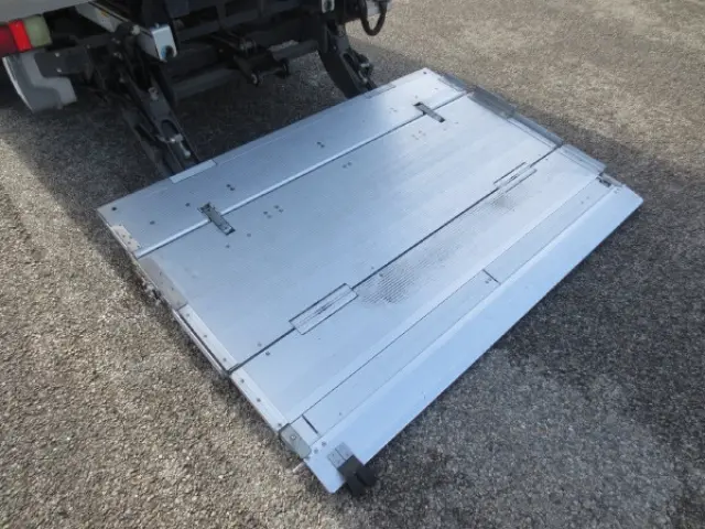 三菱 キャンター TKG-FEB50(2WD)の写真12