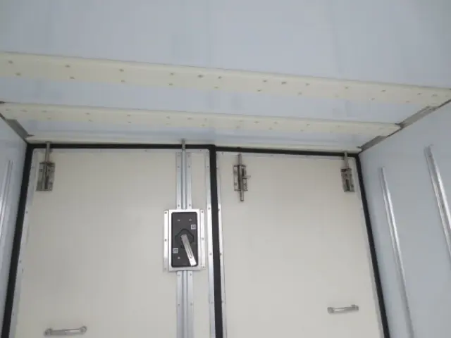 日野 デュトロ 2RG-XZC605M(2WD)の写真17