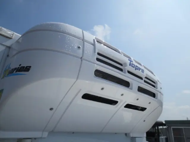 三菱 キャンター 2RG-FBAV0(2WD)の写真12