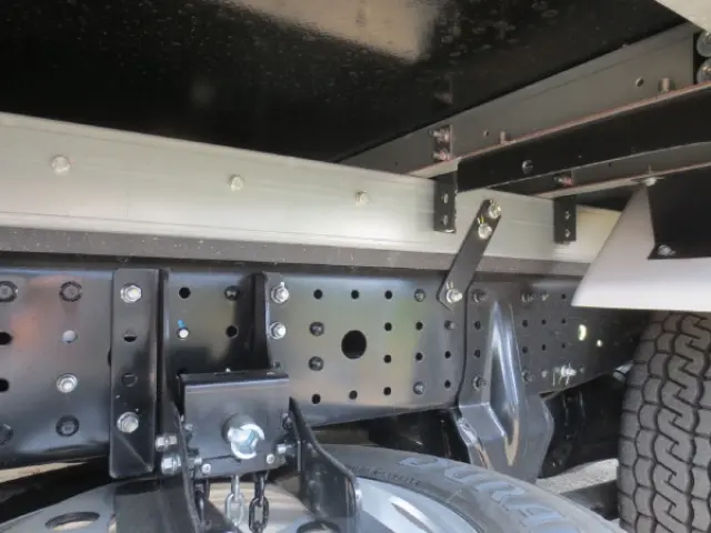 三菱 キャンター 2RG-FBAV0(2WD)の写真15