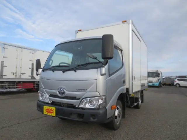 トヨタ ダイナ 2RG-XZC605(2WD)の写真1