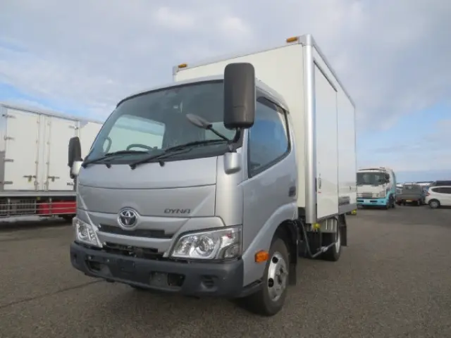 トヨタ ダイナ 2RG-XZC605(2WD)の写真3