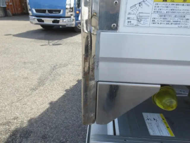 三菱 ファイター 2KG-FK75F(2WD)の写真25