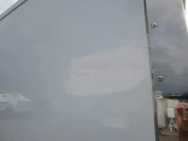 いすゞ エルフ 2RG-NLR88AN(2WD)の写真18