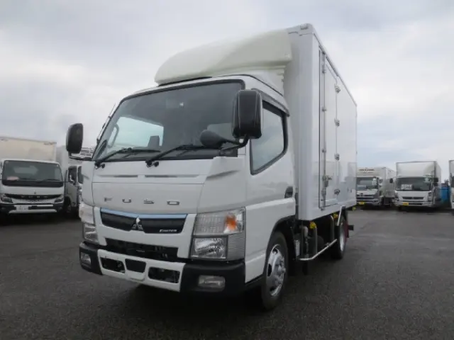 三菱 キャンター 2PG-FEAV0(2WD)の写真3