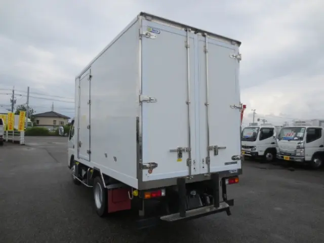三菱 キャンター 2PG-FEAV0(2WD)の写真5