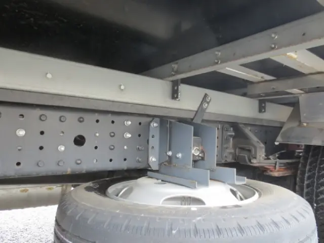 三菱 キャンター 2PG-FEAV0(2WD)の写真13