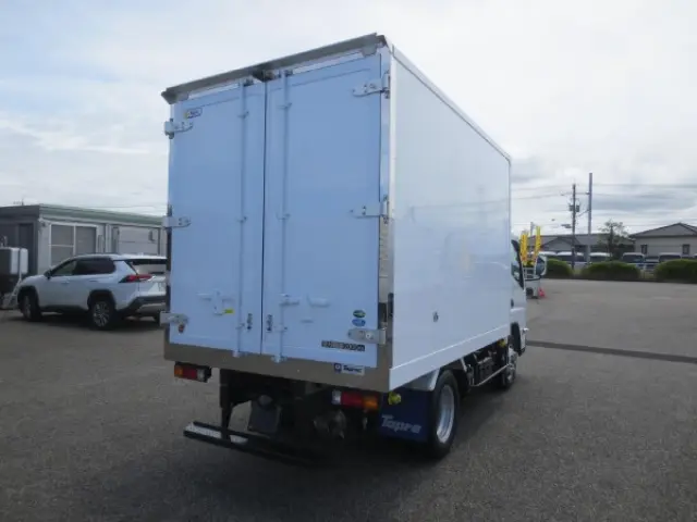三菱 キャンター 2RG-FBAV0(2WD)の写真4