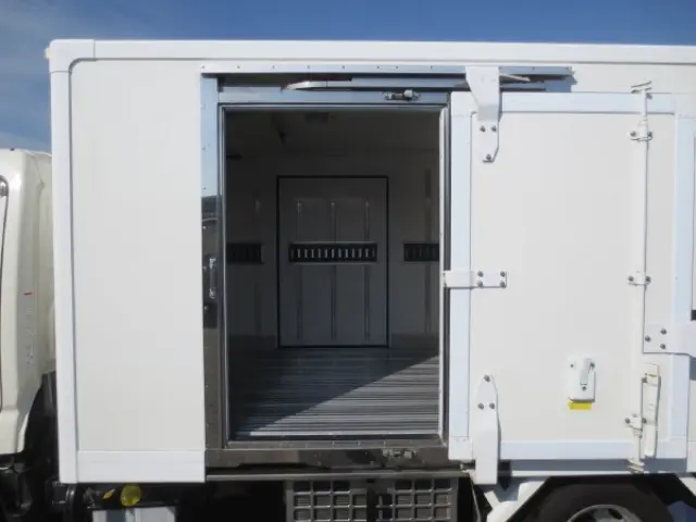 日野 デュトロ 2RG-XZU645M(2WD)の写真12