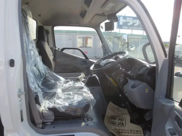 日野 デュトロ 2RG-XZU645M(2WD)の写真18