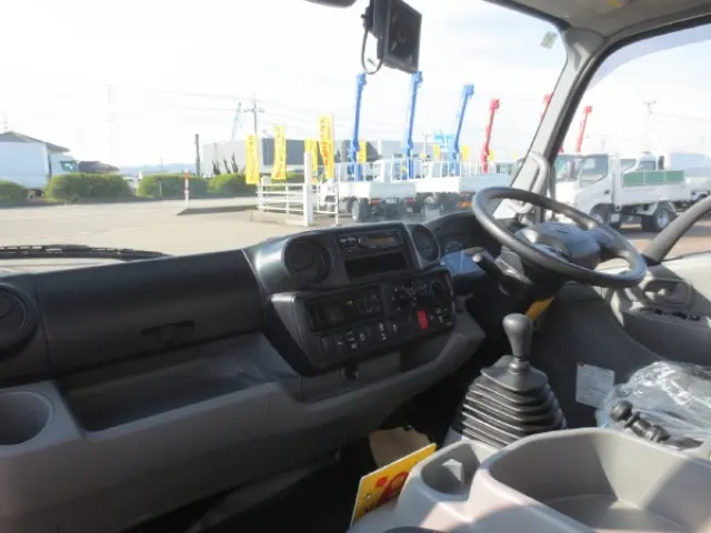 日野 デュトロ 2RG-XZU645M(2WD)の写真19