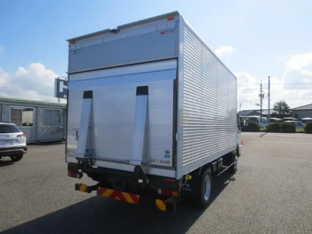 三菱 キャンター 2PG-FEB80(2WD)の写真4