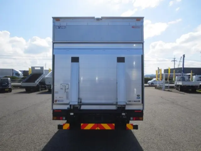 三菱 キャンター 2PG-FEB80(2WD)の写真7