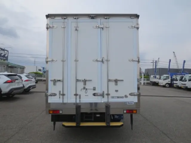 三菱 キャンター TPG-FEB50(2WD)の写真7