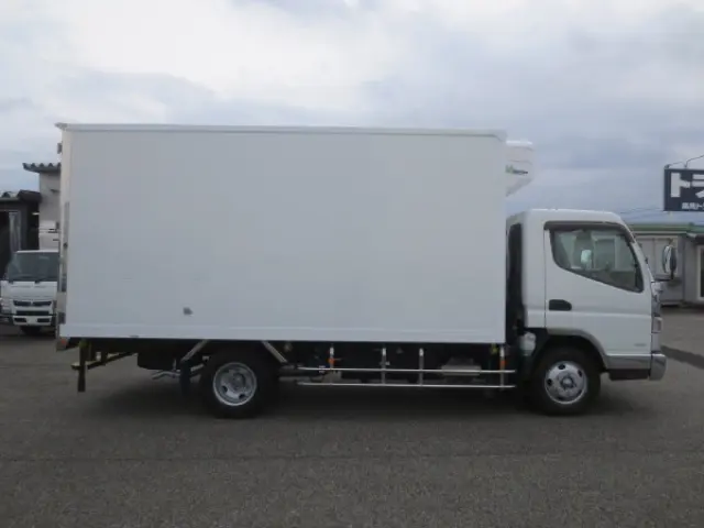 三菱 キャンター TPG-FEB50(2WD)の写真8