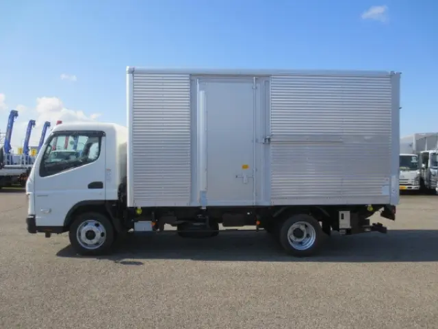 三菱 キャンター 2PG-FEB80(2WD)の写真9