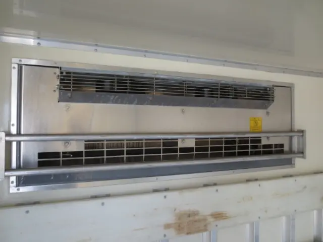 三菱 キャンター 2PG-FEB90(2WD)の写真14