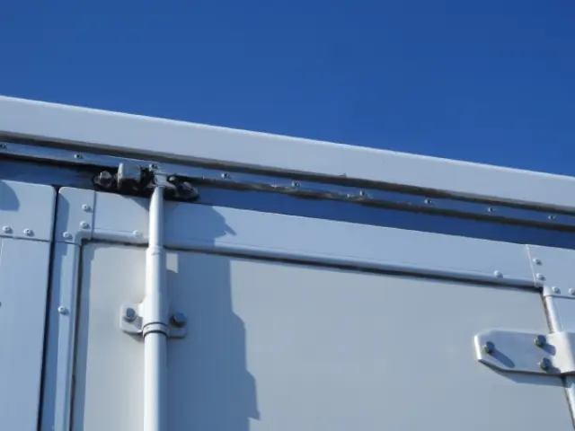 三菱 キャンター 2PG-FEB90(2WD)の写真21