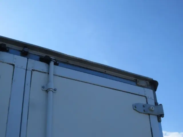 三菱 キャンター 2PG-FEB90(2WD)の写真23