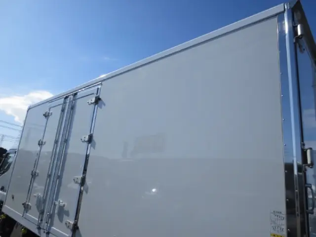 三菱 キャンター 2PG-FEB90(2WD)の写真27