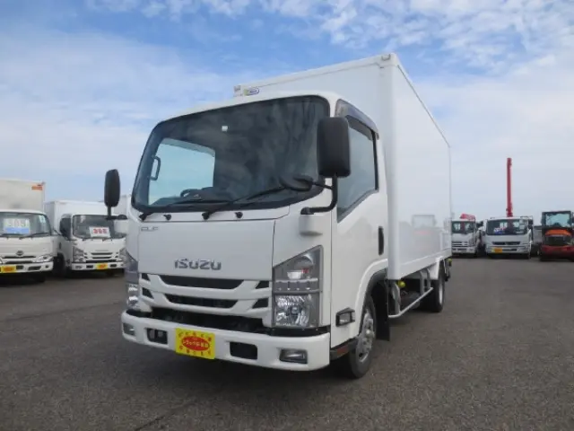 いすゞ エルフ 2RG-NMR88AN(2WD)の写真1
