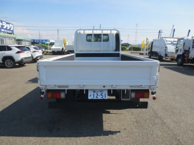トヨタ ダイナ 2RG-XZU700(2WD)の写真7