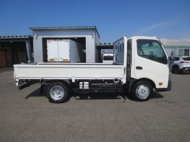 トヨタ ダイナ 2RG-XZU700(2WD)の写真8
