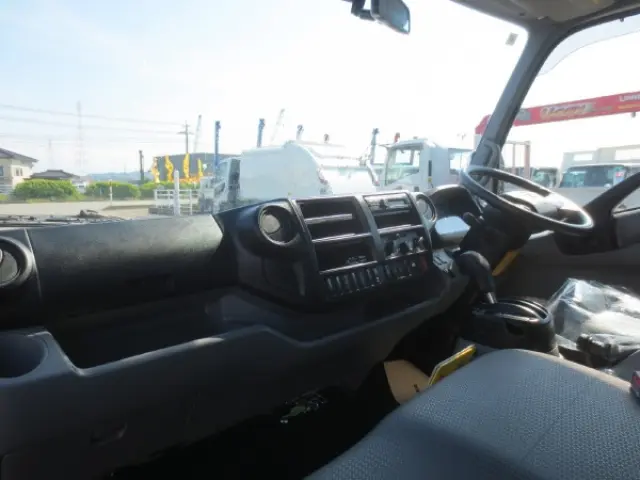 トヨタ ダイナ 2RG-XZU700(2WD)の写真13