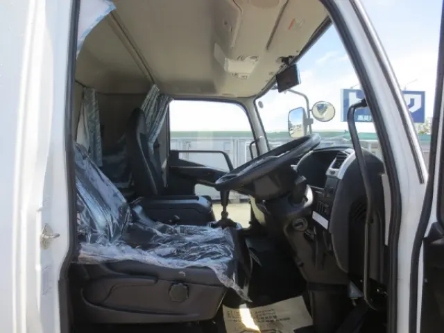 三菱 ファイター 2KG-FK62F(2WD)の写真14