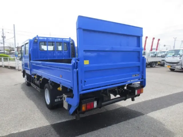 いすゞ エルフ 2RG-NPR88AR(2WD)の写真5