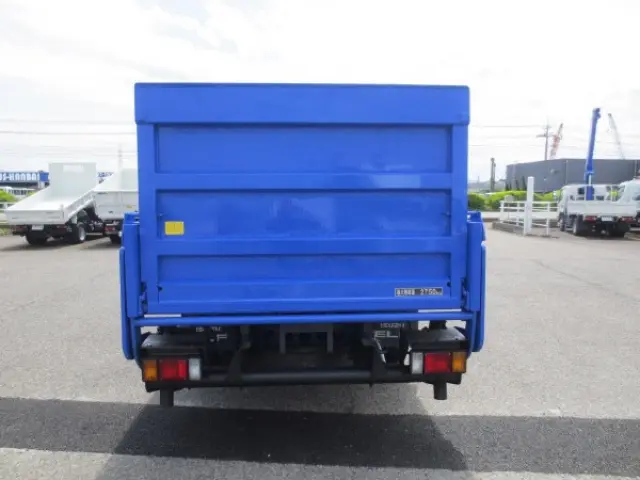 いすゞ エルフ 2RG-NPR88AR(2WD)の写真7