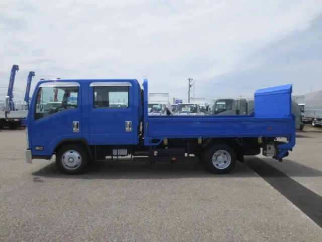 いすゞ エルフ 2RG-NPR88AR(2WD)の写真9