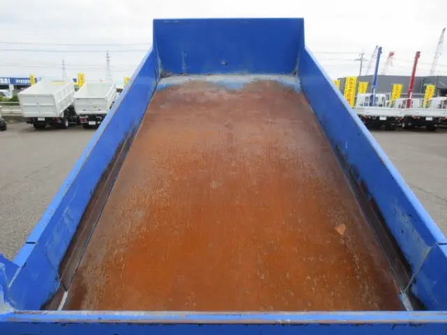 いすゞ エルフ 2RG-NKR88AD(2WD)の写真10