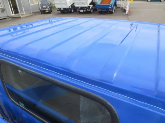 いすゞ エルフ 2RG-NKR88AD(2WD)の写真19