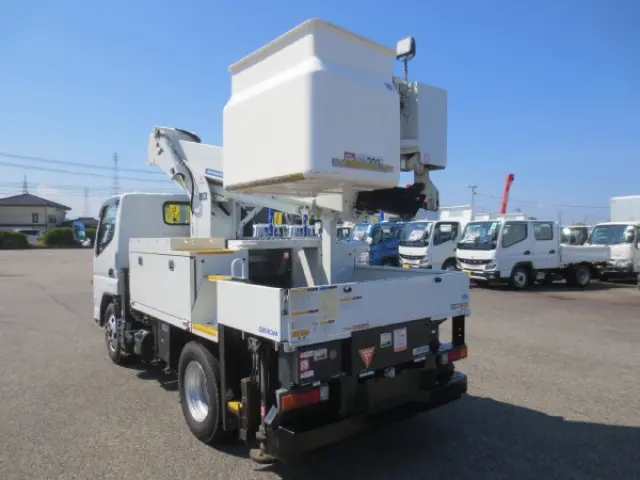 三菱 キャンター TPG-FEA50(2WD)の写真5