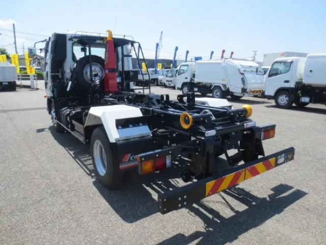 三菱 ファイター 2KG-FK72F(2WD)の写真5