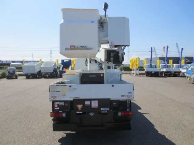 三菱 キャンター TPG-FEA50(2WD)の写真7