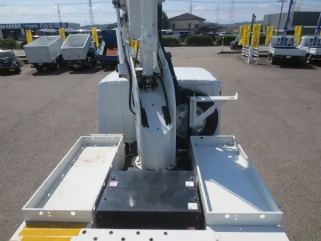 三菱 キャンター TPG-FEA50(2WD)の写真13