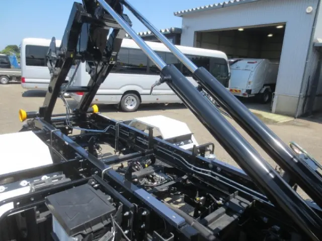 三菱 ファイター 2KG-FK72F(2WD)の写真14