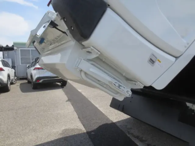 三菱 キャンター 2RG-FEAV0(2WD)の写真16