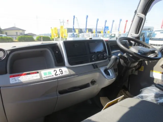 三菱 キャンター TPG-FEA50(2WD)の写真23